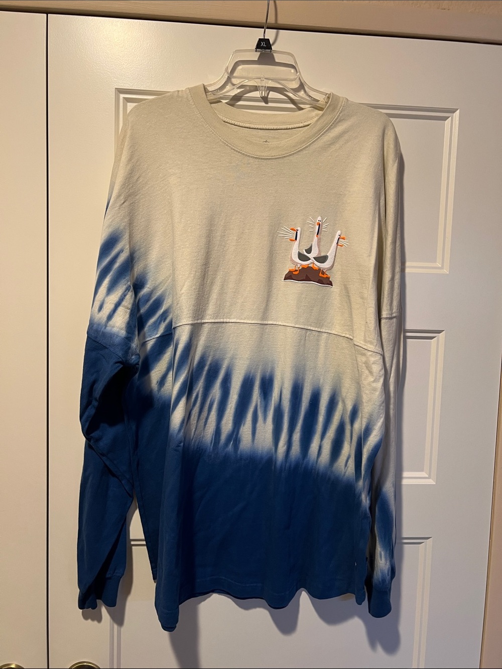 DisneyFinding Nemo White and Blue Dip-Dye Long Sleeve Tee with Pelican Patch.